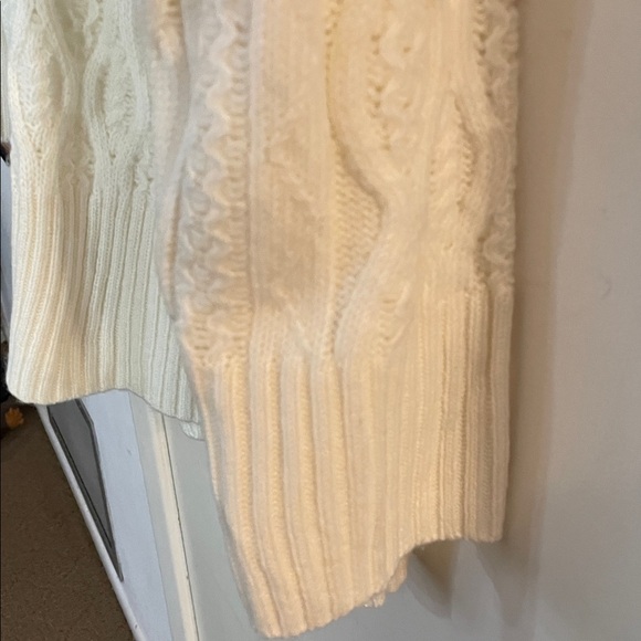 Express London Embellished Cable Knit Sweater XL NWT - Picture 6 of 10
